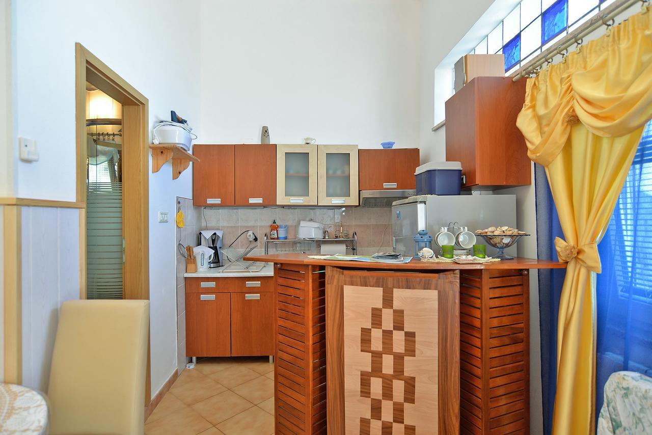 Apartments Dino 1374 Pula Ngoại thất bức ảnh