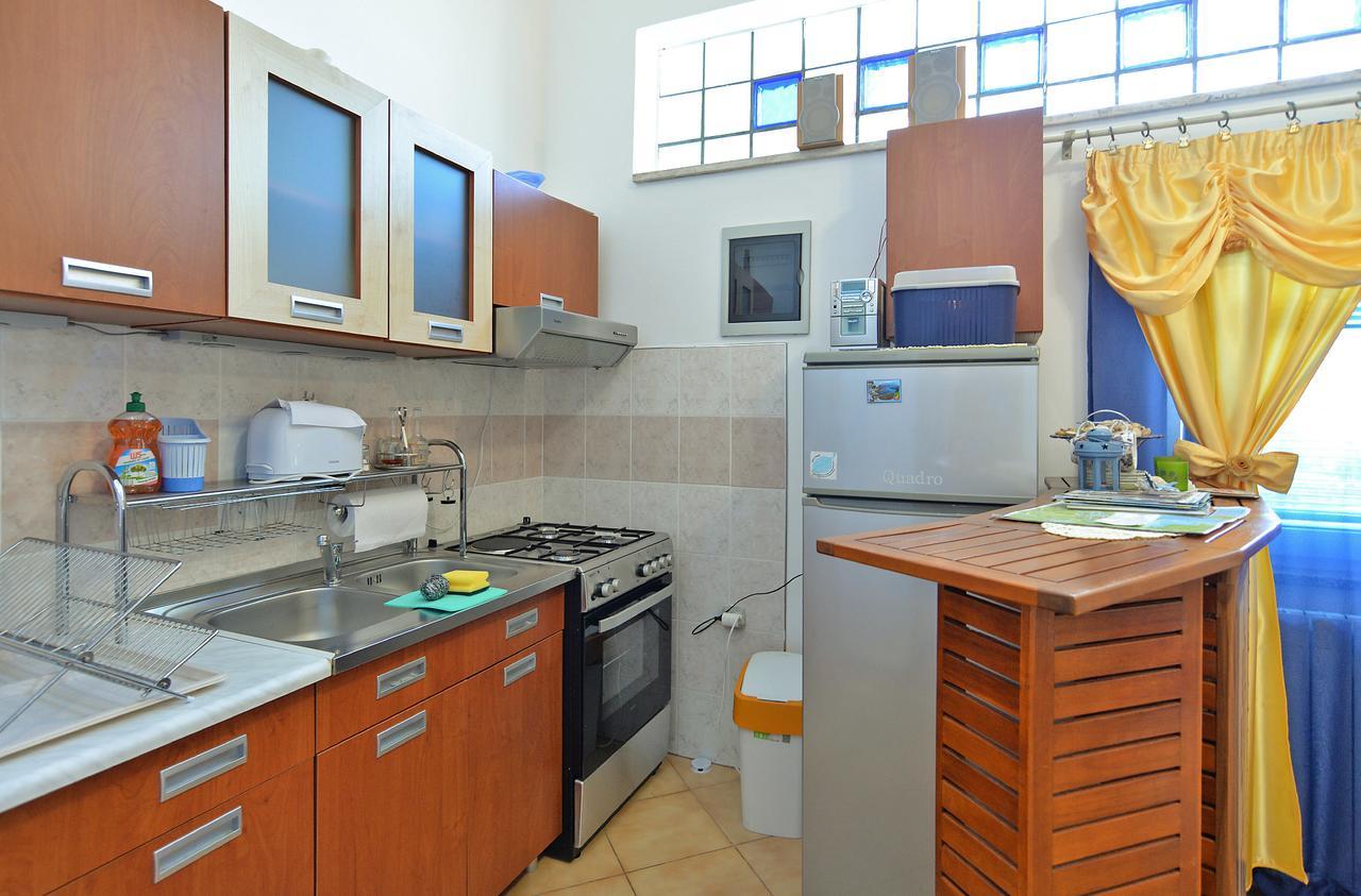 Apartments Dino 1374 Pula Ngoại thất bức ảnh